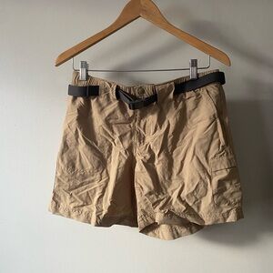 Columbia Women’s Khaki Cargo Shorts with Belt